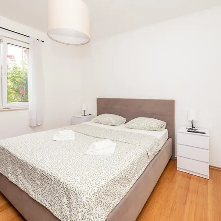 Paula Apartman Trogir